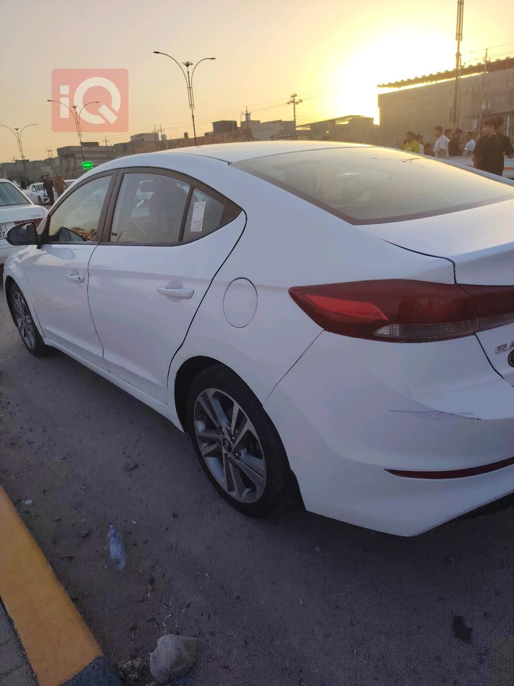 Hyundai Elantra